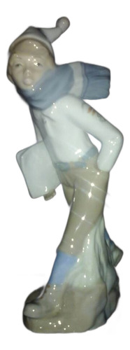Porcelana Casades Estudiante Invernal , 22 Cmtrs (Usado)