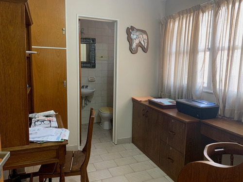 Departamento Semipiso Con Cochera Y Dependencia En Venta Ubicado En Acassuso,