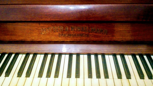 Piano Vertical Zeitter & Winkelmann Excelente Estado!!!