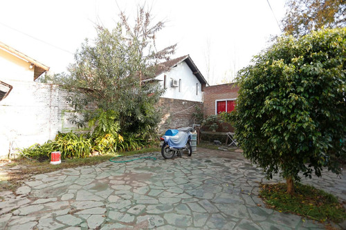Imagen 5 de 7 de Casa Lote Propio 10m X 39m A Refaccionar Jardín