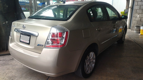 Nissan Sentra 2.0 Custom Cvt