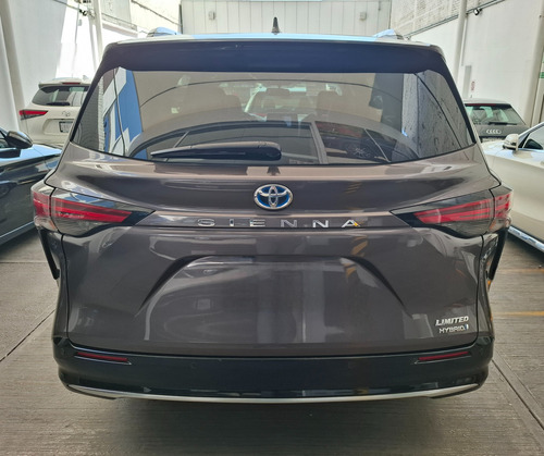 Toyota Sienna 2.5 Limited At hibrida