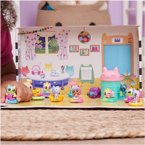 Gabby's Dollhouse, Meow-mazing Juego De 12 Figuras- Arcoíris