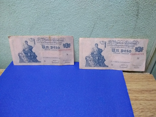 Dos Billetes De Un Peso Moneda Nacional Ley 12962 Año 1947