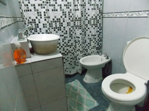 Casa Con Local Comercial Y Monoambiente