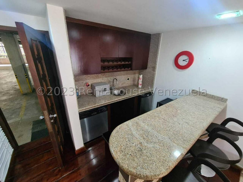 Exclusiva Planta Baja En Lomas De La Alameda 24-29015