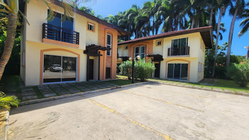 4082  Casa En Cabarete