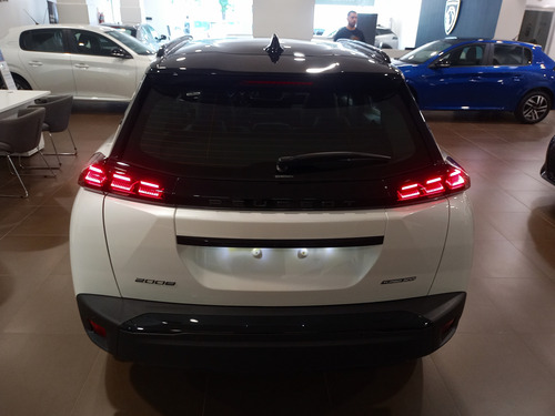 Peugeot 2008 1.0T Gt