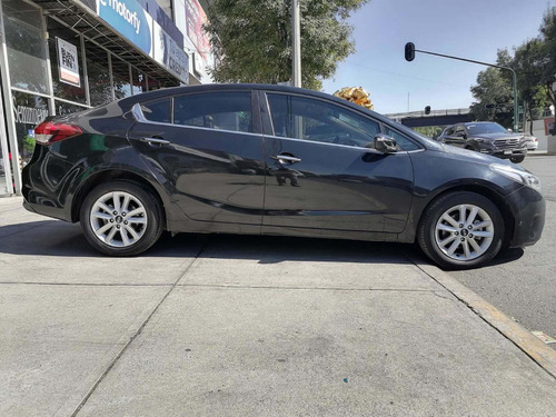 Imagen 7 de 13 de Kia Forte 2.0 Ex At 2018