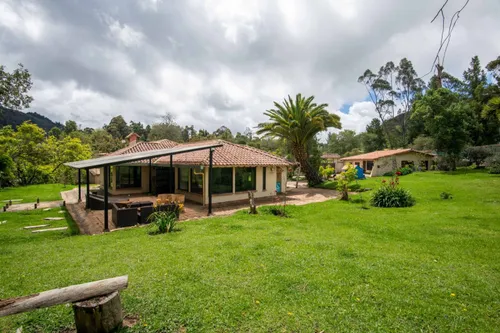 Casa En Arriendo/venta En Vereda El Salitre. Cod A15837