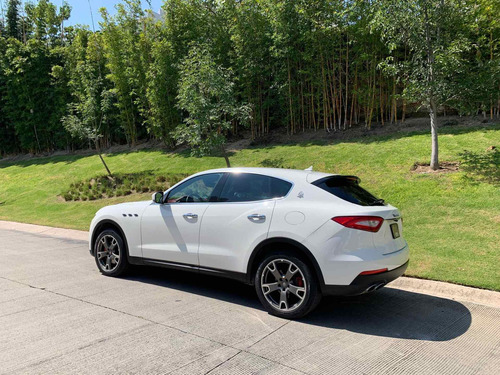 Imagen 5 de 15 de Maserati Levante 3.0 Mt 2017