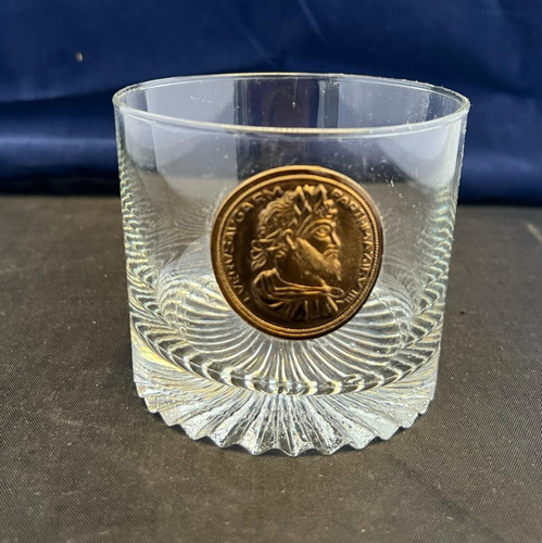 Vaso De Whisky Sello Metal Dorado Lvervsavgarm 10x12cm Trago