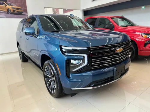 Chevrolet Suburban 6.2 High Country 4X4 At