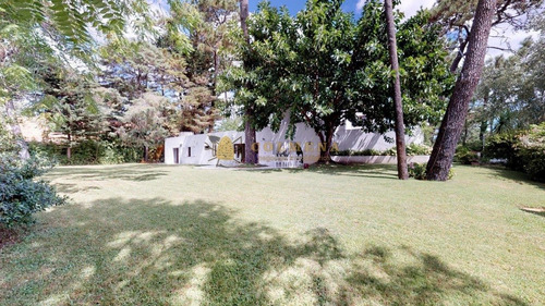 Casa En Lugano - Consulte!!!!!!- Ref: 2749