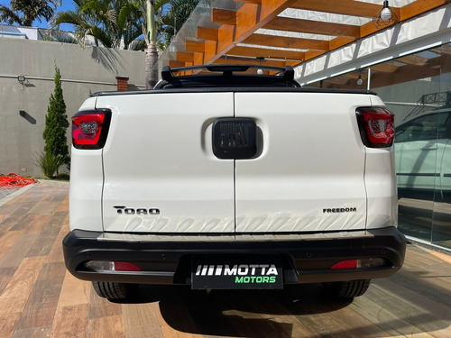 Fiat Toro 1.8 16v Freedom Flex 4x2 Aut. 4p 1727 mm