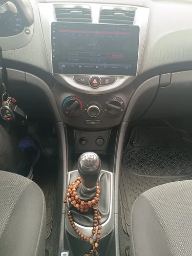 Hyundai Accent 1.6l 4 p