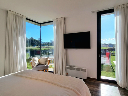 Imagen 27 de 29 de Casa Cuatro Ambientes Con Piscina Climatizada