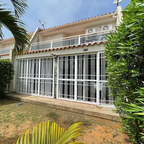 Alquiler Por Temporada Townhouse Duplex Urb. Brisas De San Miguel Pampatar Maneiro A 3 Minutos Del Sambil Margarita