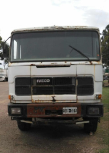 Camion Mercedes Benz 1114/48 Con Caja Cerealera Envios Pais