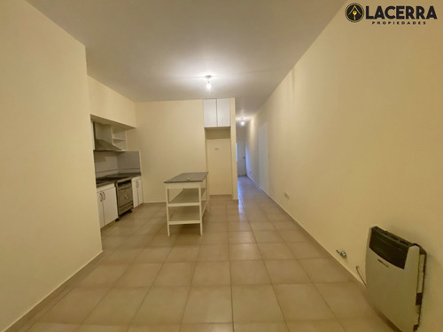 Imagen 8 de 16 de Departamento Con Garaje Y Patio