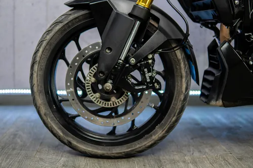 Bajaj Dominar 250 2023