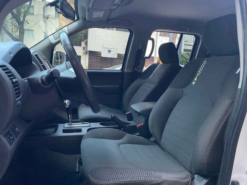Imagen 10 de 15 de Nissan Frontier Np300 2019 4p Pro-4x V6/4.0 Aut 4x2
