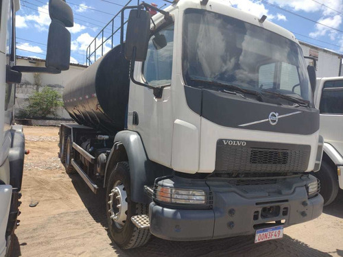 Volvo Vm 330 6x4