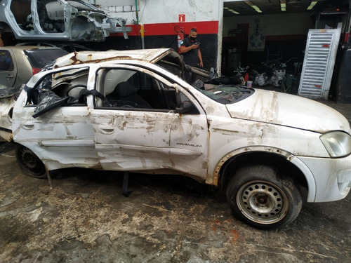 Imagem 6 de 9 de Sucata Corsa Sedan Premium 1.4 8v Econoflex Ano 2011