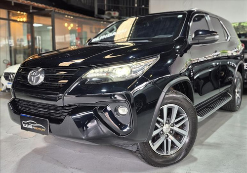 Toyota Hilux SW4 2.8 Srx 4x4 7 Lugares 16v Turbo Intercooler Diesel 4p Automa