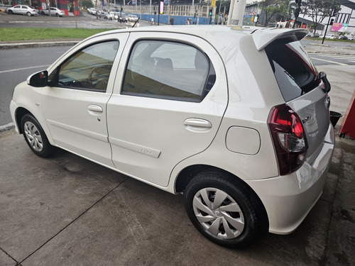 Toyota Etios 1.3 16v X 5p
