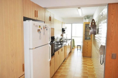Venta De Apartamento 3 Dormitorios En Playa Mansa