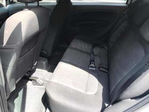 Fiat Punto 1.4 Attractive 2011/2012 Manual