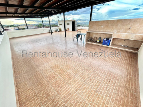 Venta Encantadora Casa De Tres Niveles Cabudare,lara Aa