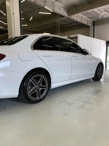 Imagen 2 de 8 de Mercedes-benz Clase C C300