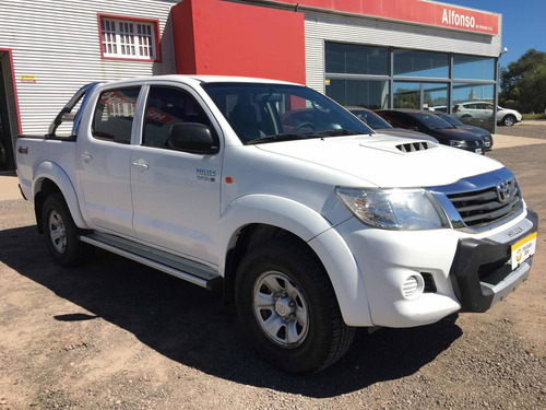 Toyota Hilux 3.0 Cd Sr 171cv 4x4 - C3 2014