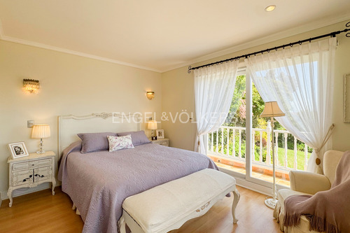 Venta Preciosa Casa En Exquisito Condominio Maitencillo.