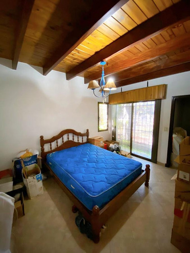Imagen 10 de 23 de Casa - Vict.-b.centro - ¡retasada!