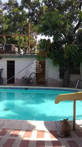 Casa Quinta Centurion