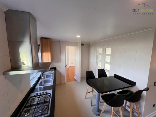 Casa En Venta De 4 Dorm. En Puerto Montt