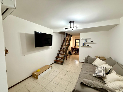 Triplex 4 Ambientes En Venta Muñiz Apto Credito Patio Cochera