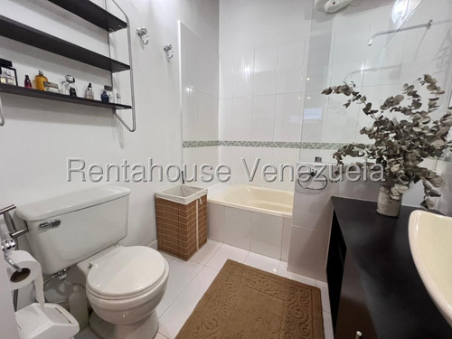 # Venta Hermosa Quinta Duplex Colinas Santa Rosa Barquismeto
