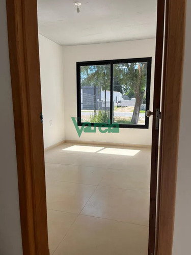 Venta Casa, Shangrilá Sur A Estrenar De 3 Dor Y 2 Baños.