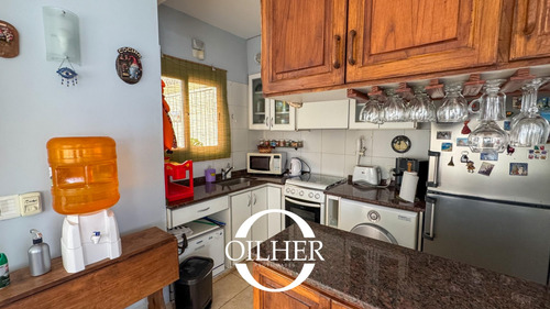 Casa En Venta De 3 Dormitorios C/ Cochera!! Dentro De Complejo Con Pileta!