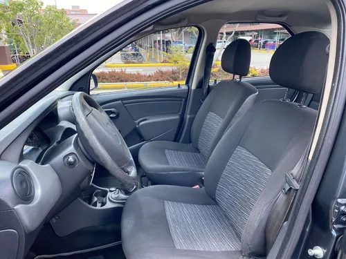 Renault Logan Familier 1-4 Mt 2014