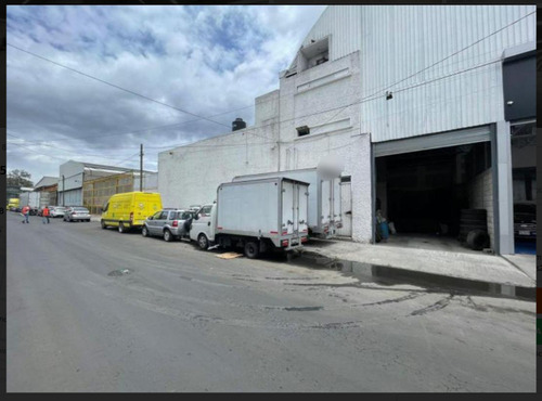 Renta De Bodega Comercial En Iztapalapa, Frente A Central De Abastos Le399