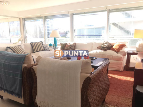 Departamento De 3 Dormitorios En Tiburón 1, Punta Del Este