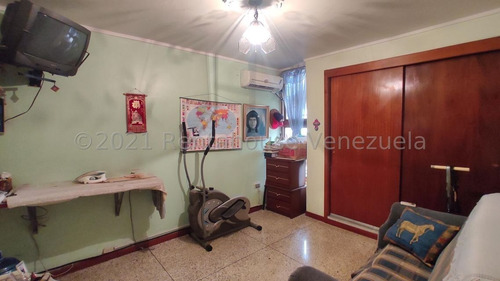 Imagen 10 de 14 de Apartamento En Venta En Urbanizacion El Centro Maracay Aragua 22-14324 Irrr