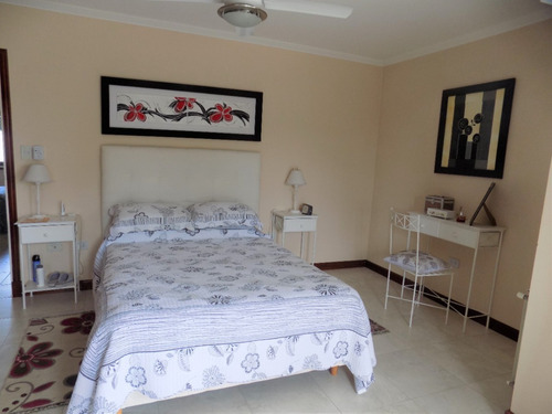 Chalet De 5 Ambientes, Galpon De 12x20 Mts, Bascula P/70 Toneladas Y Oficina
