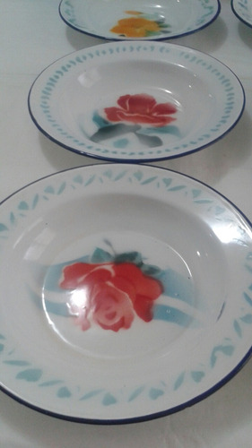Imagen 4 de 8 de Plato De Peltre Llano 22cm