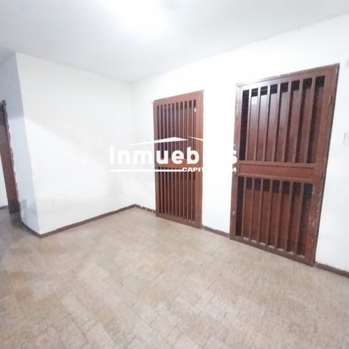 Apartamento En Venta Res. Barcelona - Cua